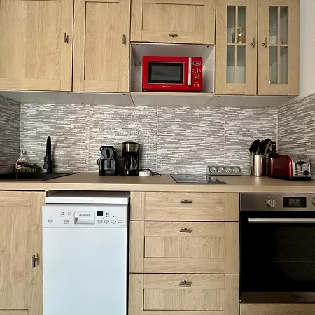 Porte Hermes Avec Parking Apartmán