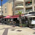 Porte Hermes Avec Parking 아파트 *