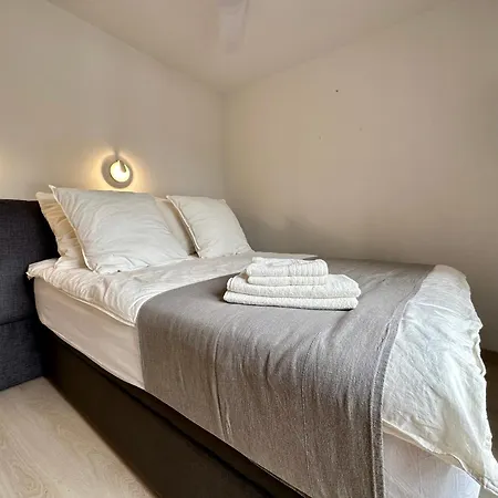 Porte Hermes Avec Parking Appartement Fréjus